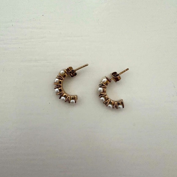 Leah Alexandra Half moon shaped pearl huggies - Picture 2 of 5